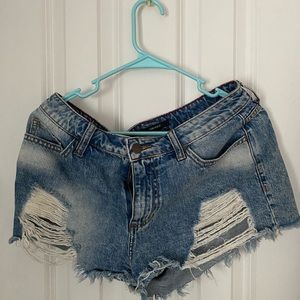 Women’s cut off forever 21 shorts